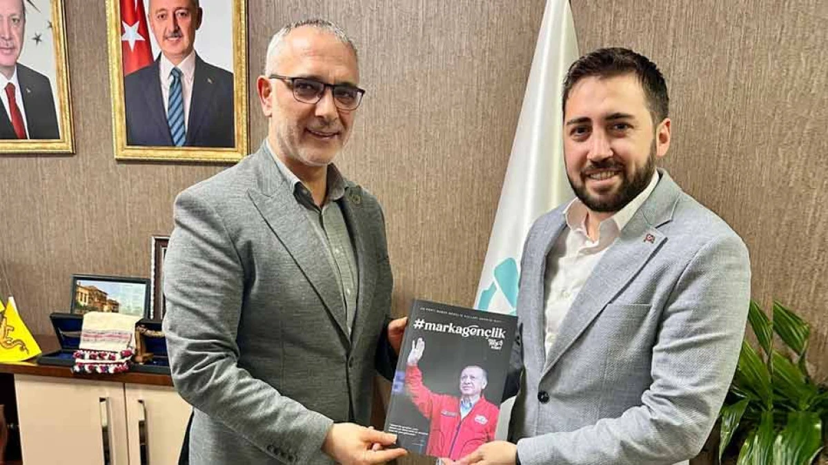 AK GEN&Ccedil; GEBZE GAZETECİLİĞE SOYUNDU