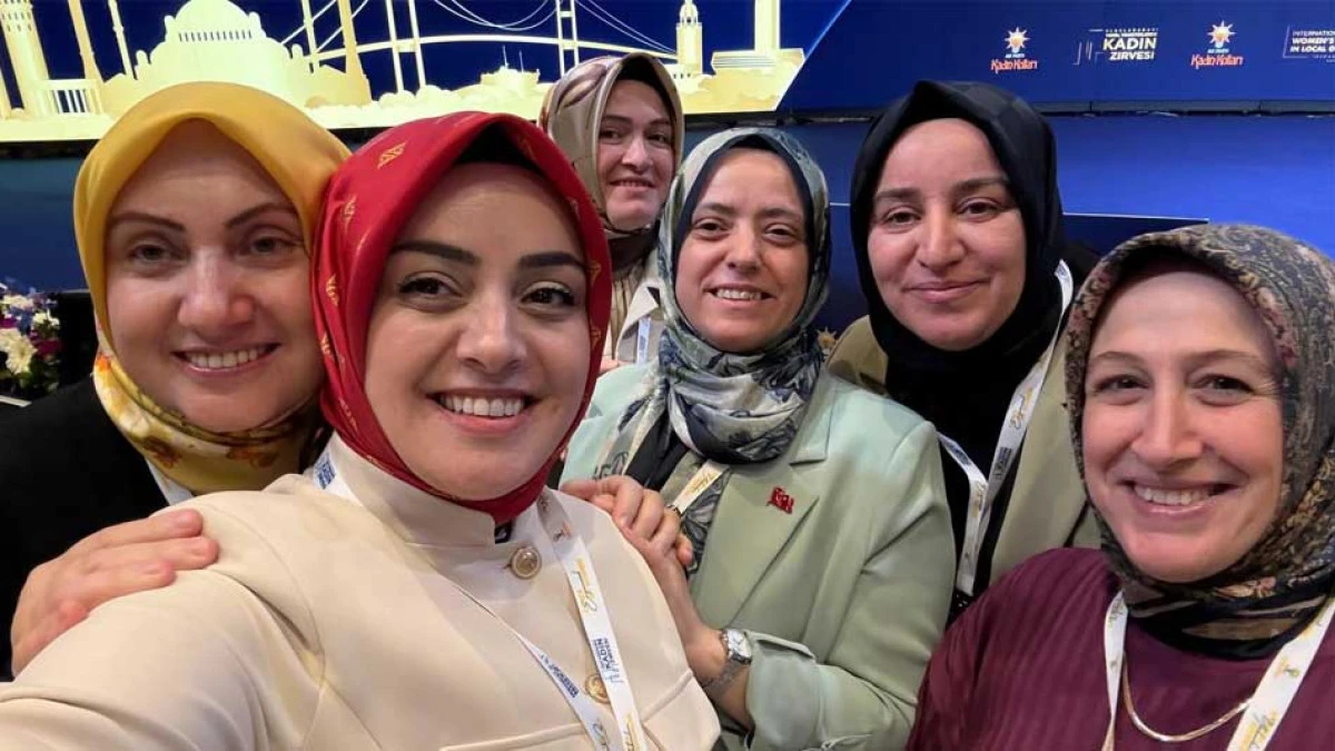 AK PARTİ GEBZE BÖLGESİ KADIN ZİRVESİNDE