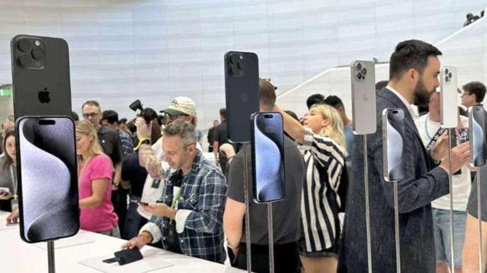 APPLE ÜRÜNLERİNE YENİ ZAM: 100 BİN TL'YE DAYANDI