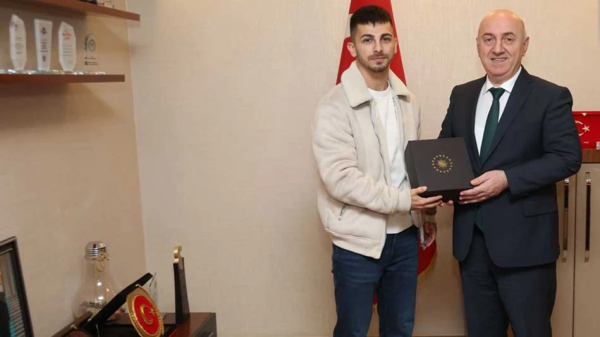 BAŞKAN BIYIK ''ALTIN &Ccedil;OCUK''U AĞIRLADI