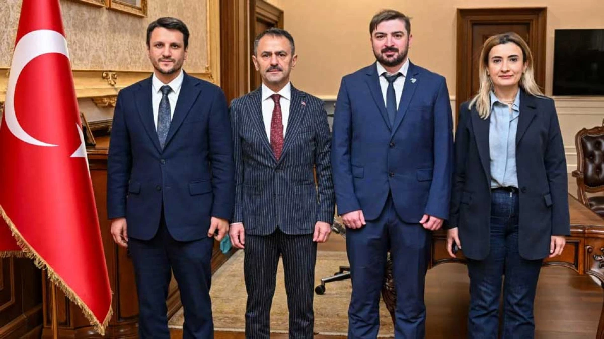 Bilişim Vadisi Genel M&uuml;d&uuml;r&uuml; ve 42 T&uuml;rkiye Direkt&ouml;r&uuml;  Vali Aktaş&rsquo;a Gitti