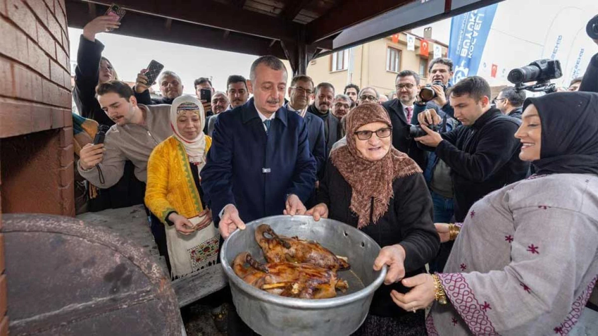 B&Uuml;Y&Uuml;KAKIN KAZ BAYRAMINDA