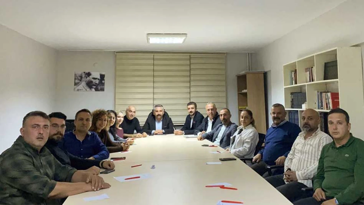 CHP GEBZE YENİ YÖNETİMİ İLK TOPLANTISINI YAPTI