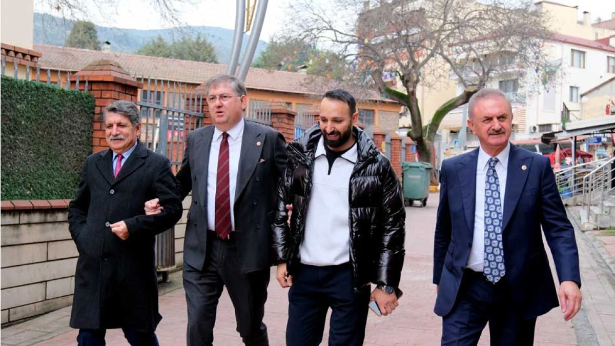 CHP KOCAELİ VEKİLLERİ KEBAP&Ccedil;IYA GİTTİ