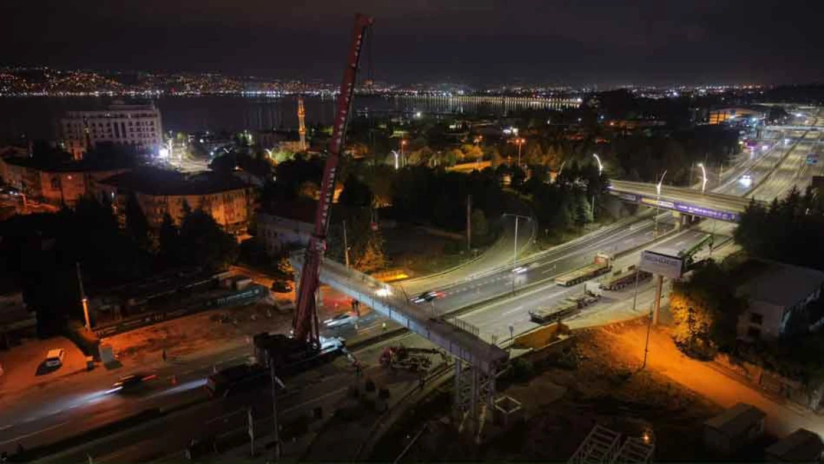 D-130&rsquo;DA ANA YOL VE YAN YOLLAR TRAFİĞE A&Ccedil;ILDI