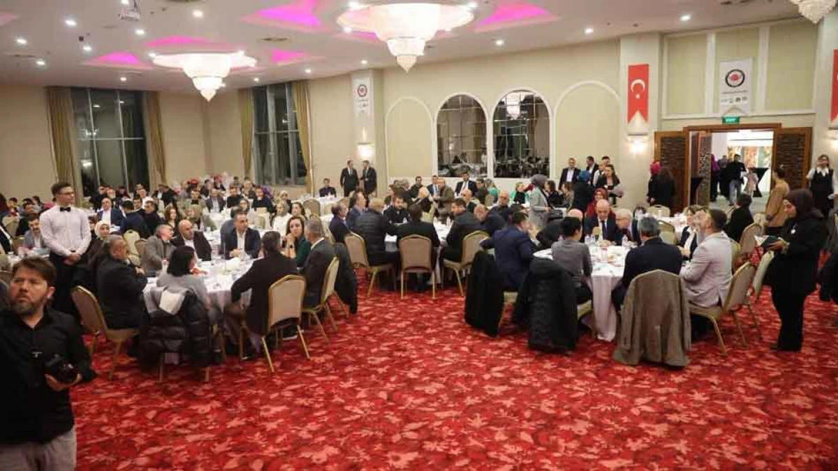 DARICA'DA SEVGİ VE ŞEVKAT GECESİ