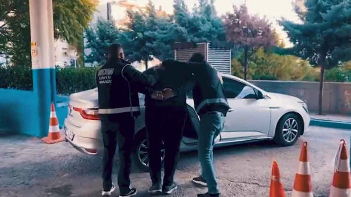 FET&Ouml;'YE B&Uuml;Y&Uuml;K OPERASYON; Kocaeli'de listede