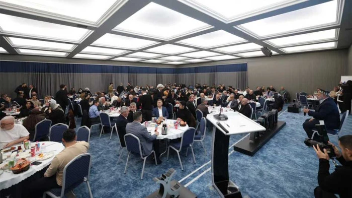 GEBZE BELEDİYELER BİRLİĞİ GAZETECİLERİ YEMEKTE AĞIRLADI