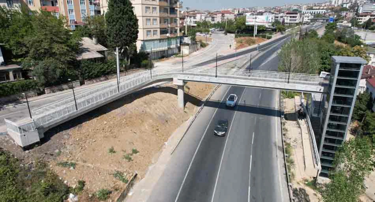 GEBZE'DE Kİ O ÜST GEÇİT DEVRE DIŞI BIRAKILDI