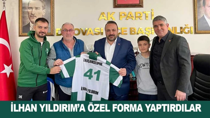 İLHAN YILDIRIM&rsquo;A &Ouml;ZEL FORMA YAPTIRDILAR