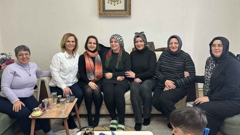 İYİ Parti Gebze Kadın Kolları hızlı başladı