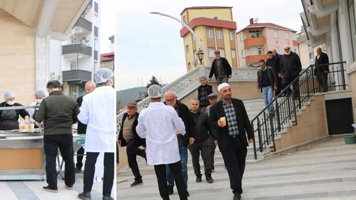 İYİ PARTİ GEBZE'DEN ATATÜRK'ÜN SEVDİĞİ ÇORBA İKRAMI