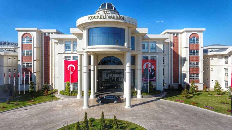 KOCAELİ'DE ONLARCA KAÇAK GÖÇMENE SINIRDIŞI