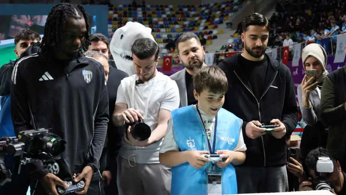 KODELİG&rsquo;26 ULUSAL ROBOT YARIŞMASI KOCAELİ'DE BAŞLADI