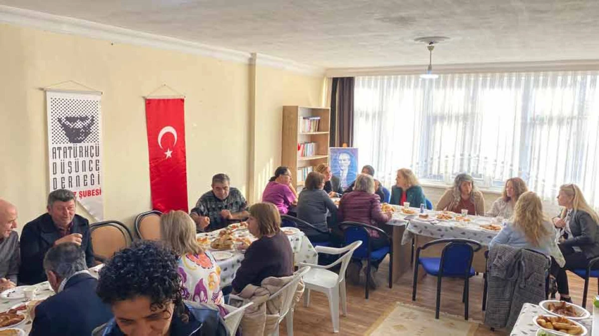 K&Ouml;RFEZLİ ATAT&Uuml;RK&Ccedil;&Uuml;LER KAHVALTIDA BULUŞTU