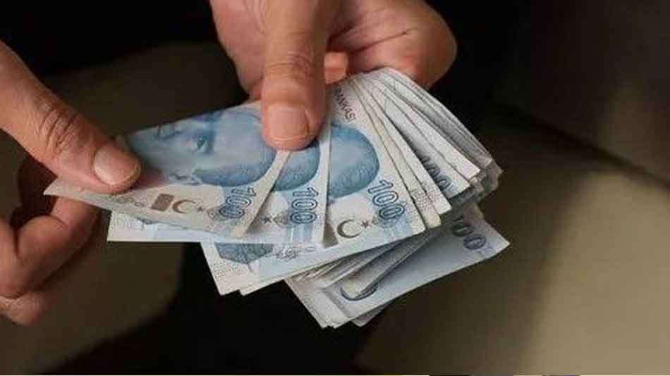 MİLYONLARCA İNSANININ GÖZÜ BU MASADA