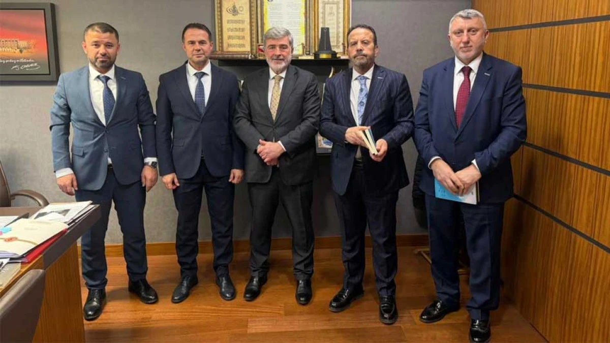 M&Uuml;SİAD KOCAELİ SAMİ &Ccedil;AKIR'A GİTTİ