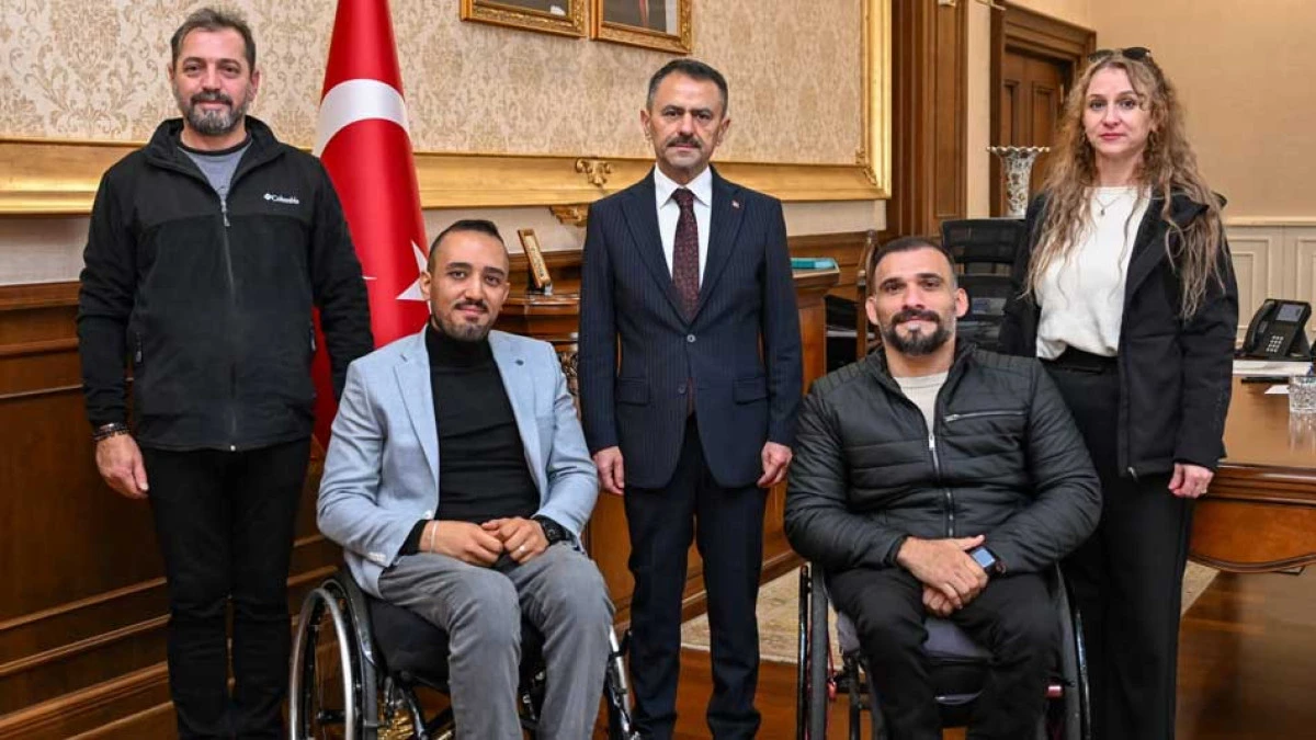 VALİ AKTAŞ'A ANLAMLI ZİYARET