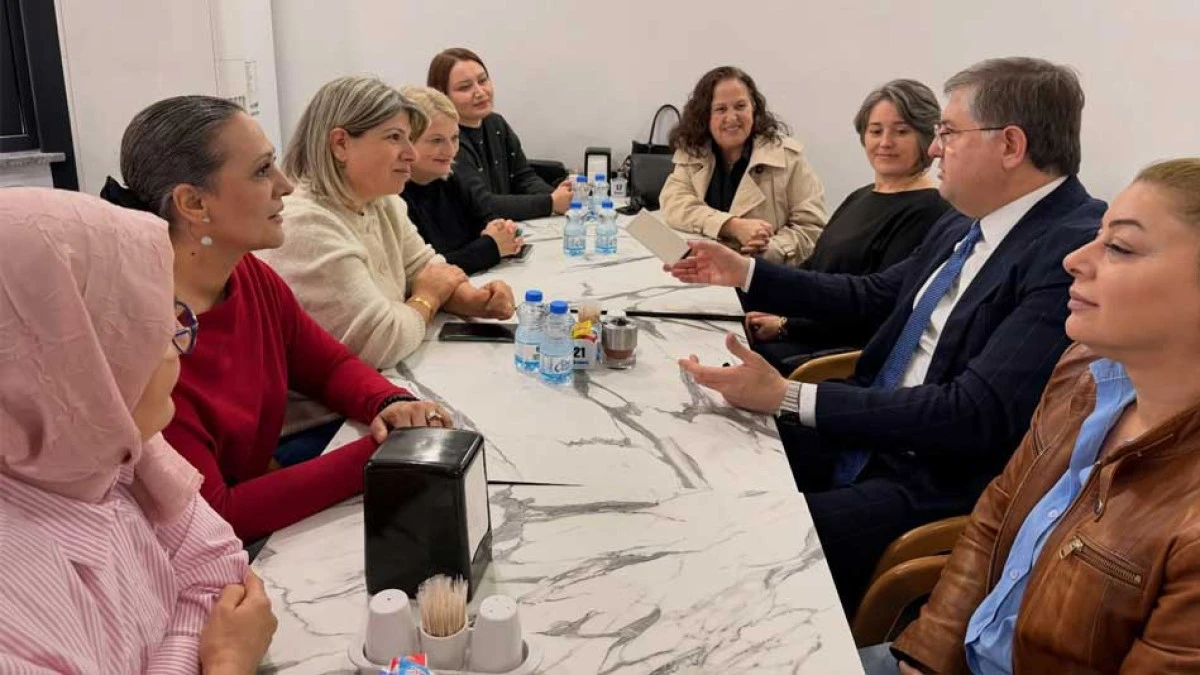 VEKİL YILDIZLI KADINLARI &Ouml;RG&Uuml;TLEDİ